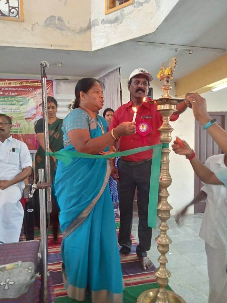ஸ்ரீ லட்சுமி திருமண சேவை நினைவு படம்