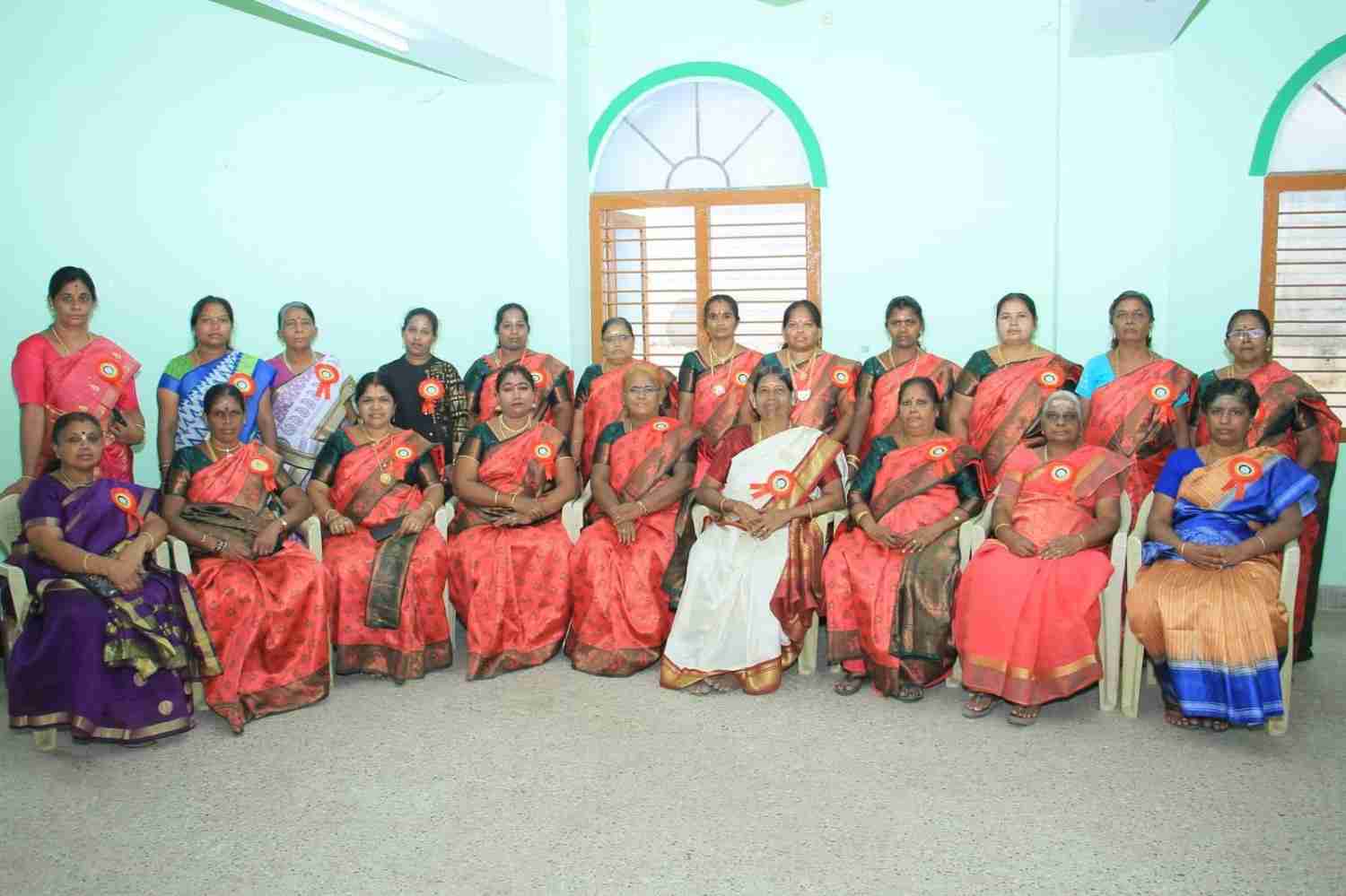 ஸ்ரீ லட்சுமி திருமண சேவை நினைவு படம்