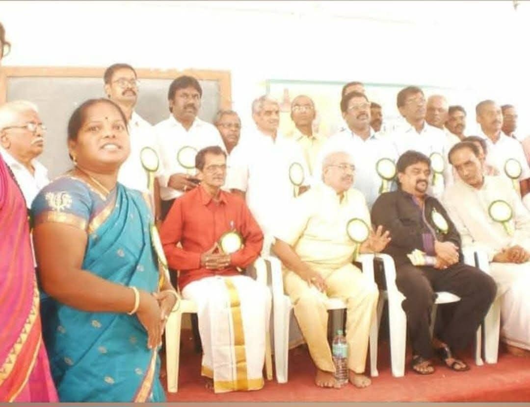 ஸ்ரீ லட்சுமி திருமண சேவை நினைவு படம்