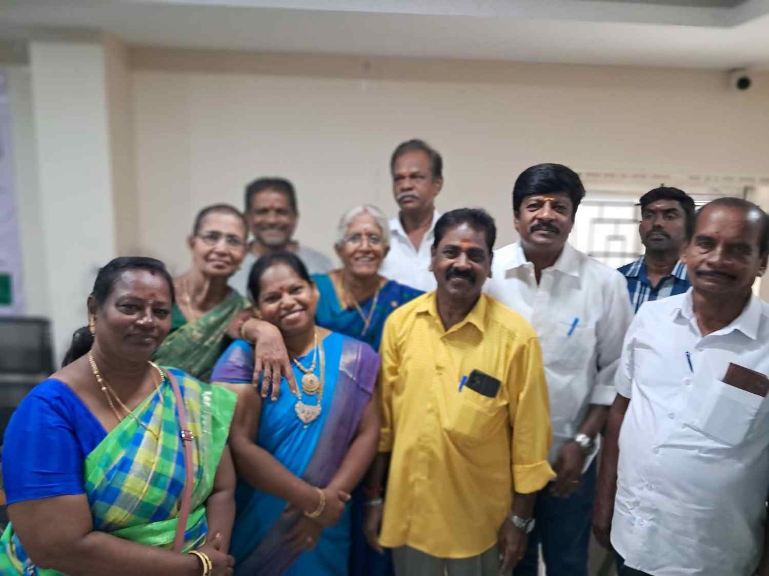 ஸ்ரீ லட்சுமி திருமண சேவை நினைவு படம்